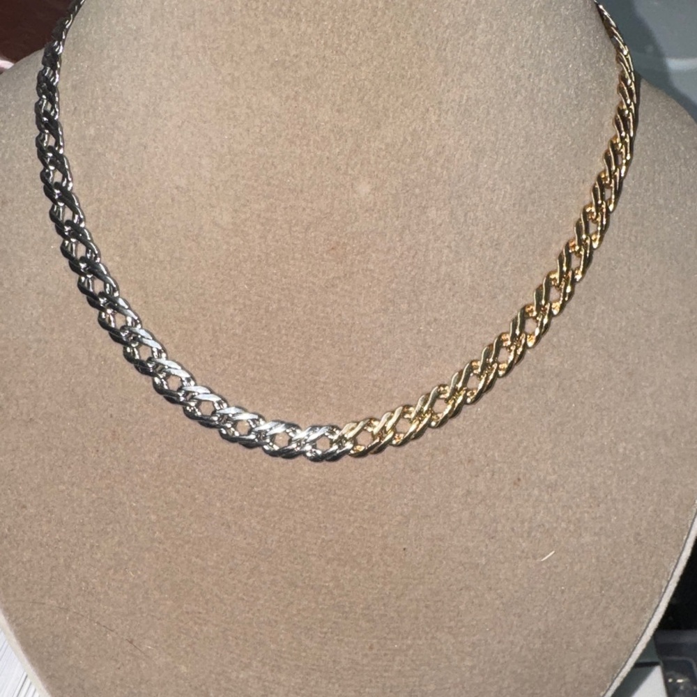 Elegant Two-Tone Chain Necklace